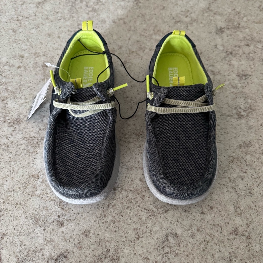 *NWT* Eddie Bauer Boys Slip On Shoes Loafers